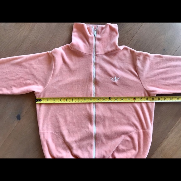 Just peachy🍑, vintage velour, Adidas jacket. - Picture 5 of 8